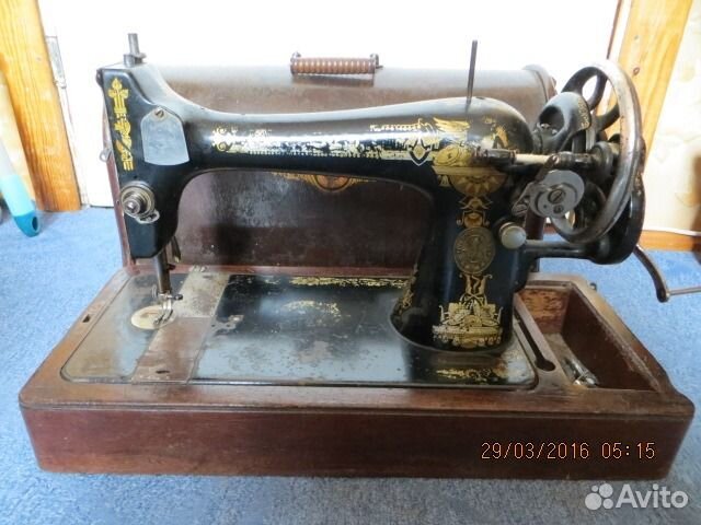 Швейная машинка Singer
