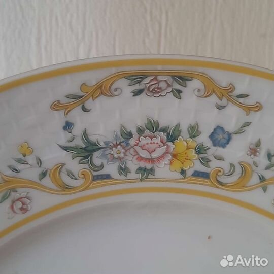 Элегантные обеденные тарелки от Тун.Чехия