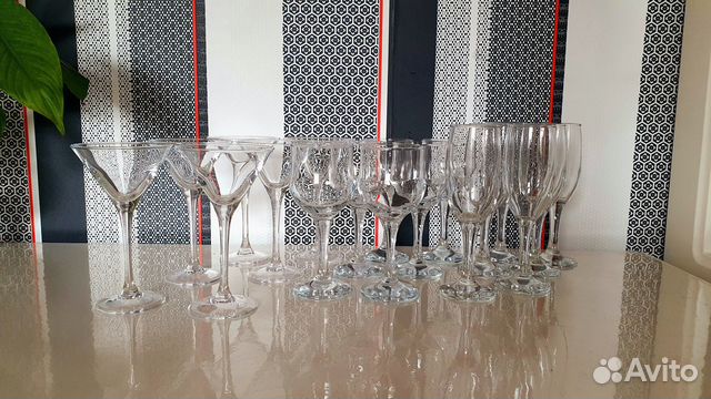 Бокалы для вина (18 шт.)