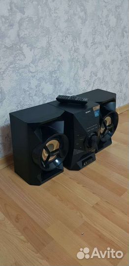 Музыкальный центр sony