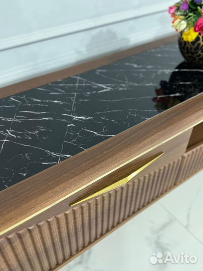 Тумба под телевизор