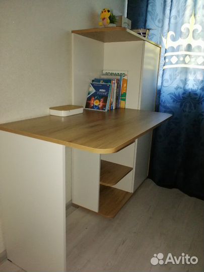 Стол компьютерный