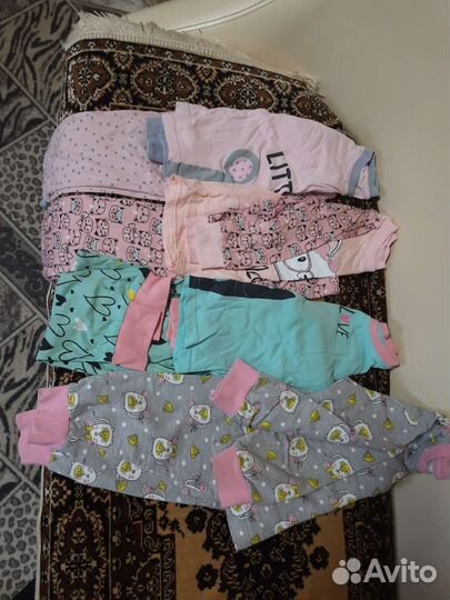 Вещи+обувь пакетом на девочку 3,5-4 года