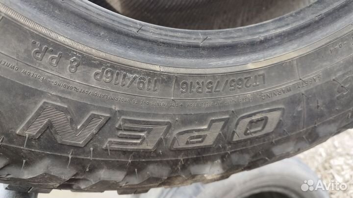 Toyo Open Country A19 265/75 R16