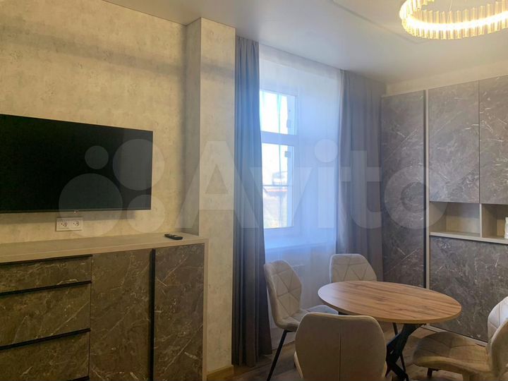 2-к. квартира, 55 м², 4/4 эт.