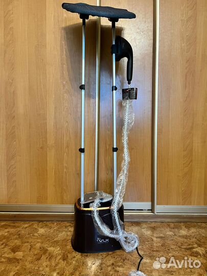 Отпариватель для одежды вертикальный