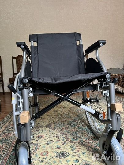 Коляска инвалидная