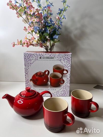 Чайник заварочный с чашками