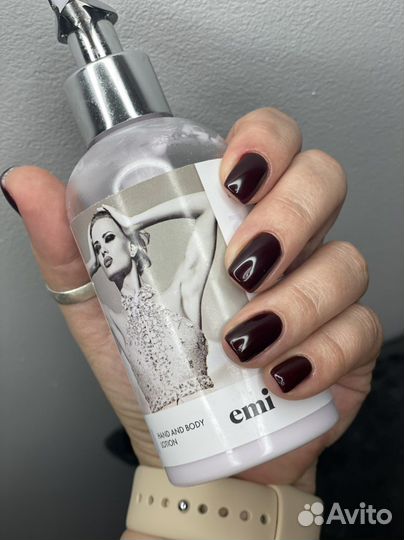 Маникюр педикюр