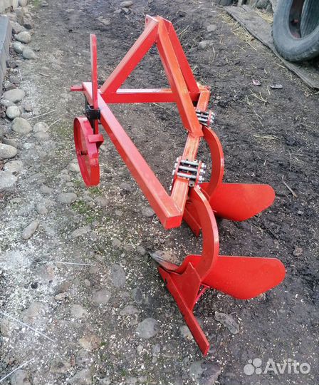 Плуг для мини трактора