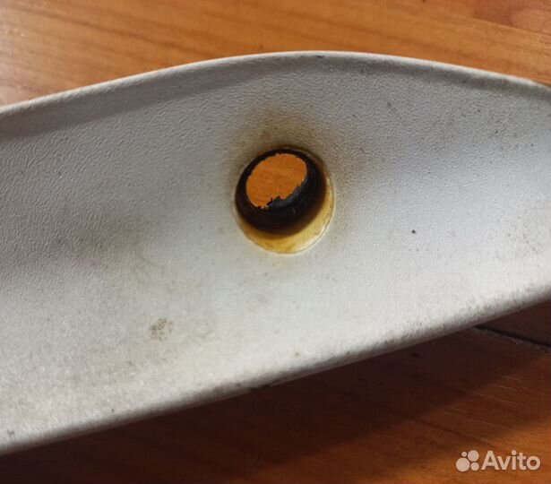 Молдинг крышки багажника Мерседес W202 (дорест)