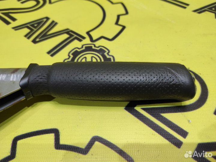 Ручка ручника Subaru Forester SG5 EJ205 (2.0L empi