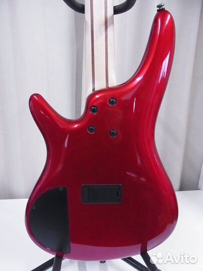Бас-гитара Ibanez SR300E