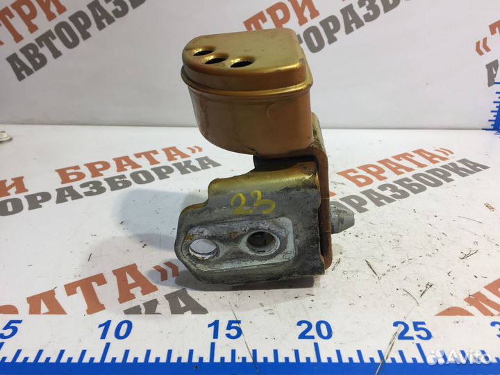 Пежо 207 Петля верхняя передней двери