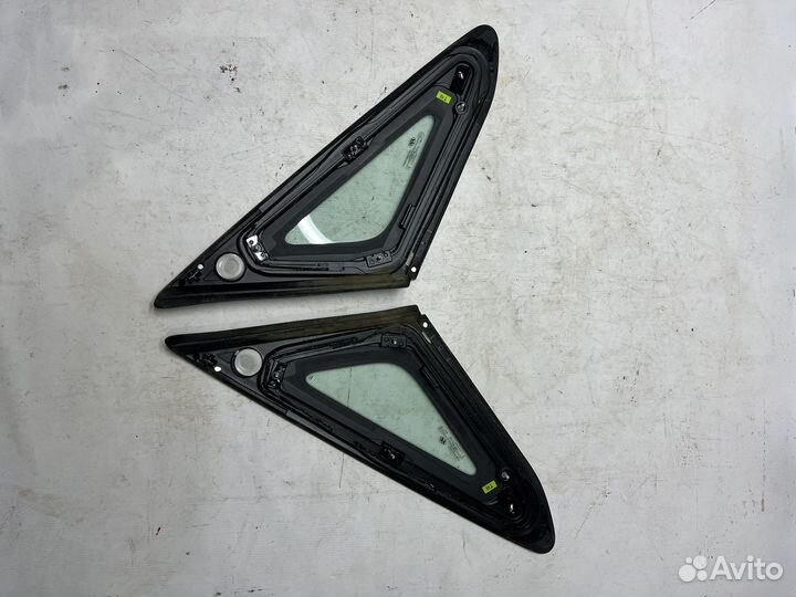 Форточка задняя Hyundai sonata 7LF