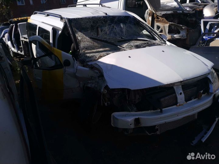 В разборе Лада Ларгус (двс 21129)