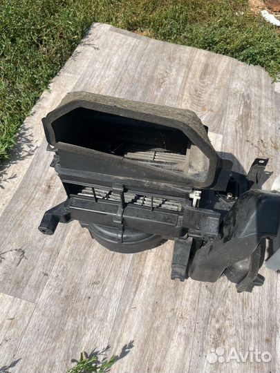 Корпус печки lancer 9