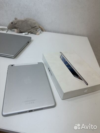 iPad mini 2 16gb с слотом для симки