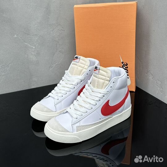 Кеды Nike Blazer Mid '77 Vintage “Habanero Red”