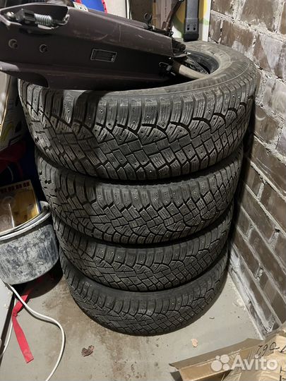 Continental ContiIceContact 235/60 R18 97K