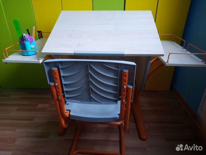 Детская парта и стул растущие для школьника