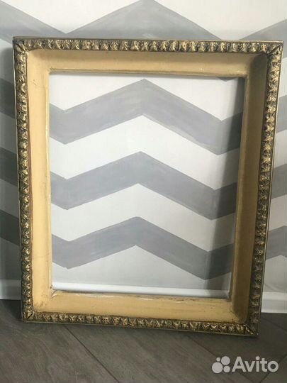 Багетные рамы для картин и зеркал