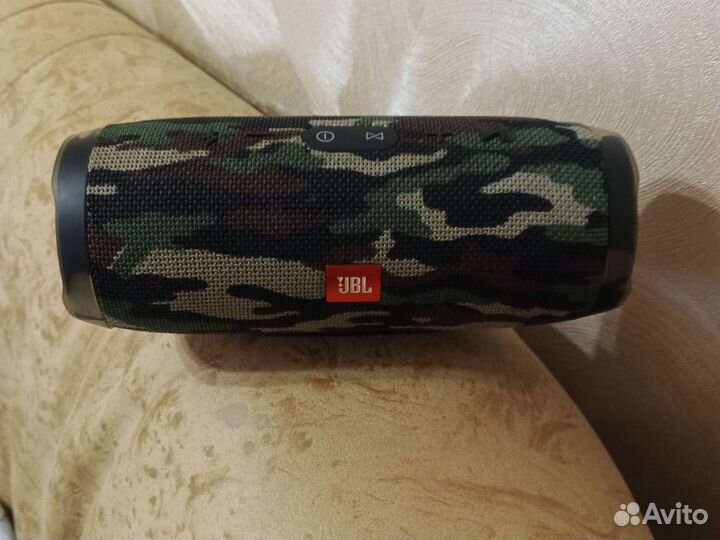 Колонка jbl charge 3