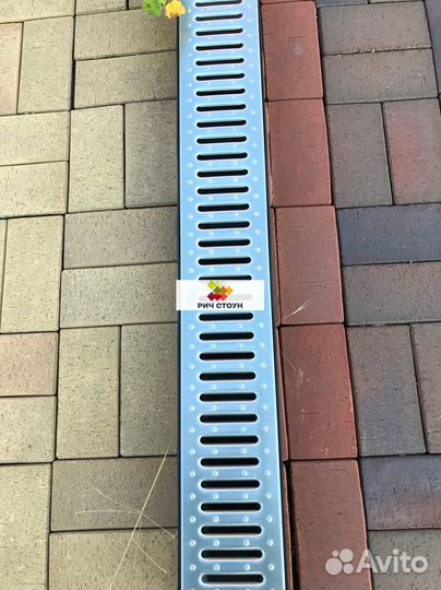 Пластиковые водоотводные лотки