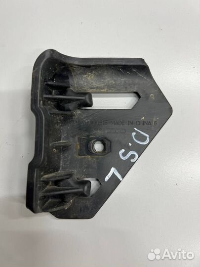 BRP can am maverick x3 Пластиковая накладка рамы