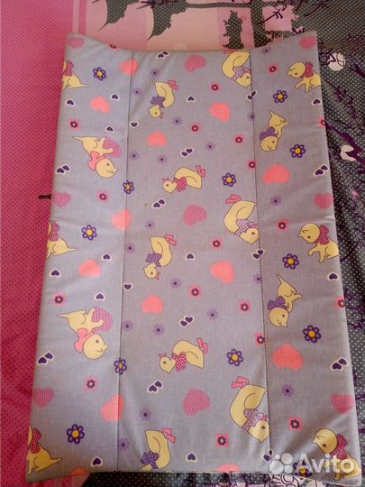 Пеленальная доска на кроватку