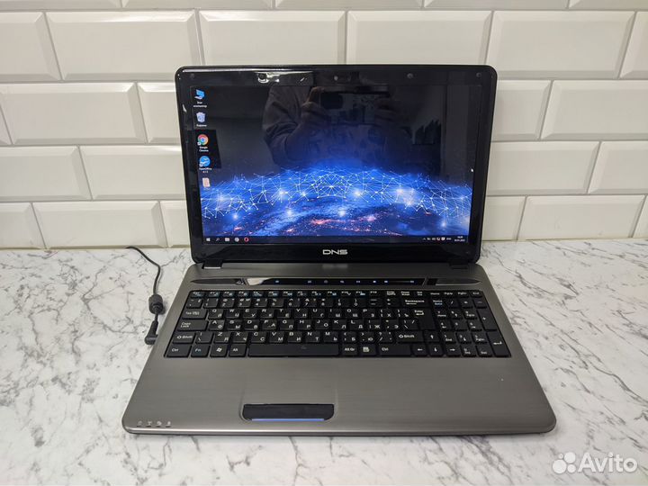 Ноутбук DNS core i3/ram 6gb