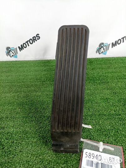 Педаль газа Mercedes-Benz C-Class W202 M111E20