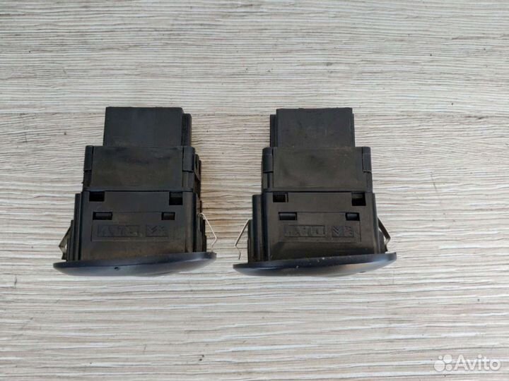 Кнопка стеклоподъёмника задней двери Пежо 406