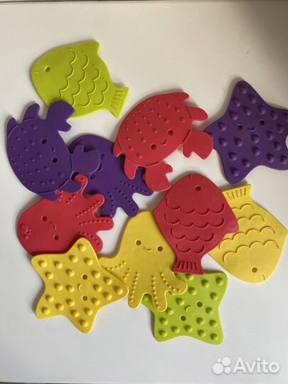 Мини коврики для ванной на присосках