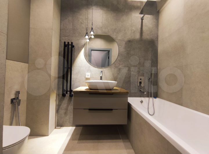 3-к. квартира, 87,5 м², 8/17 эт.