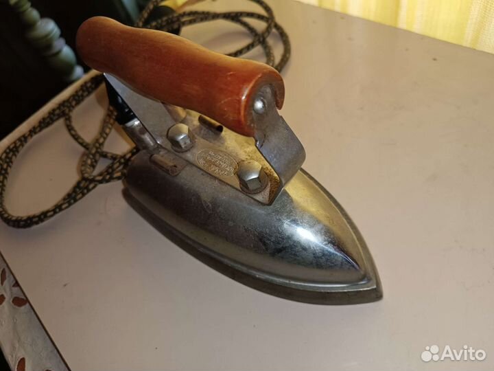 Старинные утюги СССР