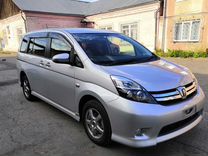 Toyota Isis 1.8 CVT, 2013, 78 900 км, с пробегом, цена 1 160 000 руб.