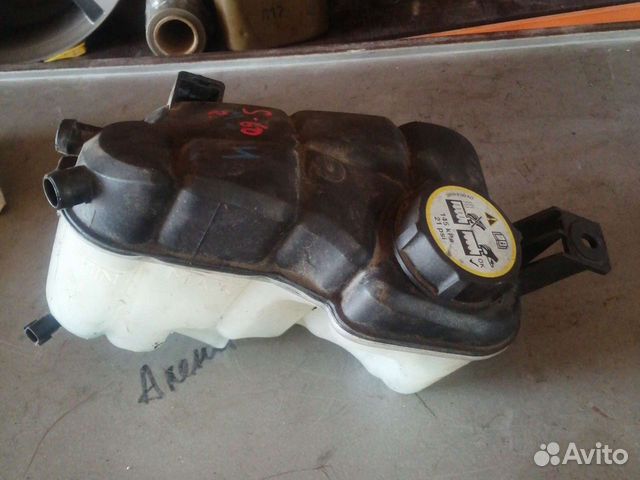 Расширительный бачок на volvo s 60