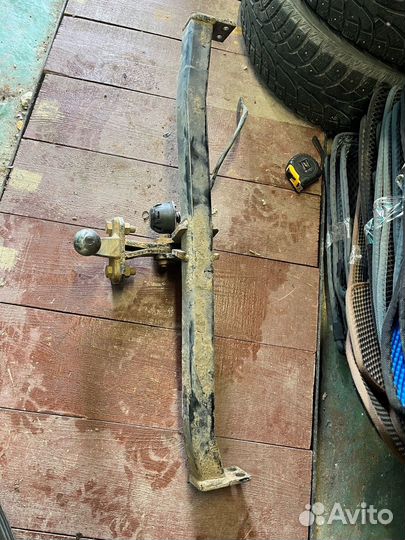 Фаркоп на Nissan Terrano D10