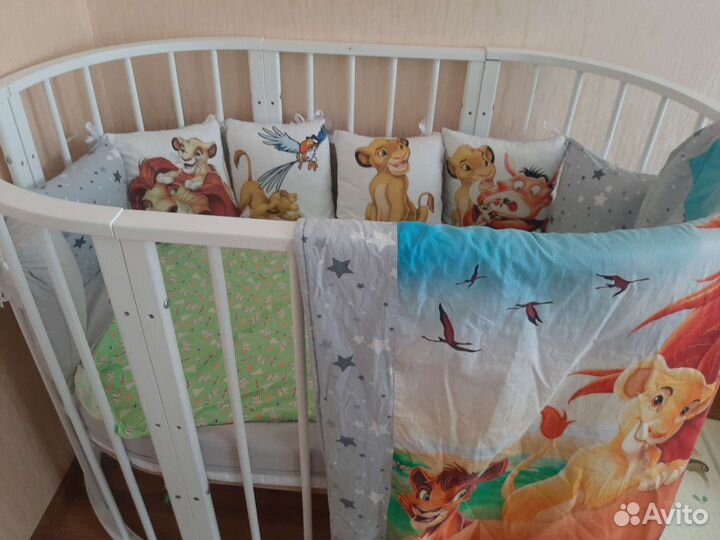 Детская кроватка с поперечным маятником