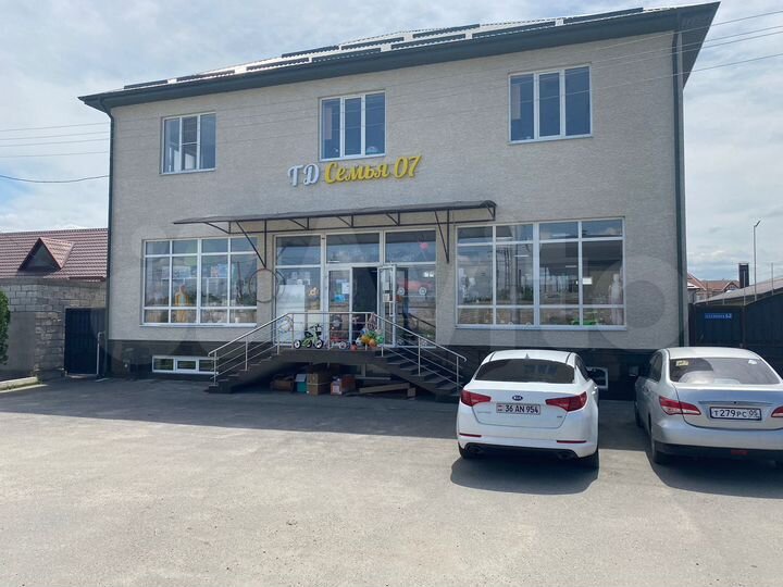 Здание, 800 м²