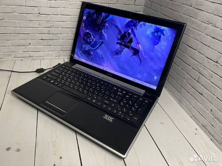 Производительный ноутбук MSI SSD