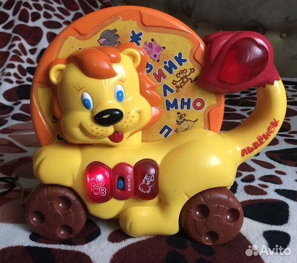 Музыкальные игрушки для малышей