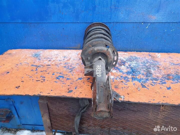 Стойка передняя правая Ford Mondeo 5 2014-2019