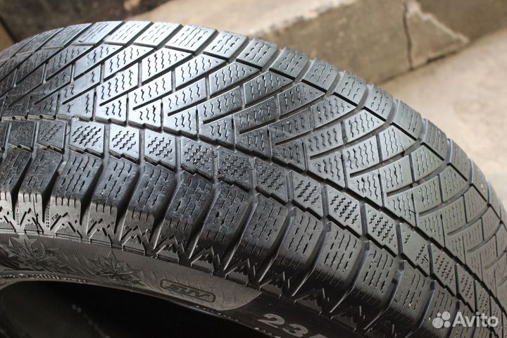 Continental ContiVikingContact 6 235/65 R17 108T