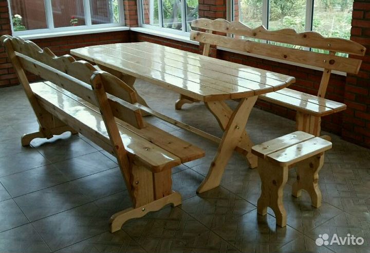 Стол с лавками