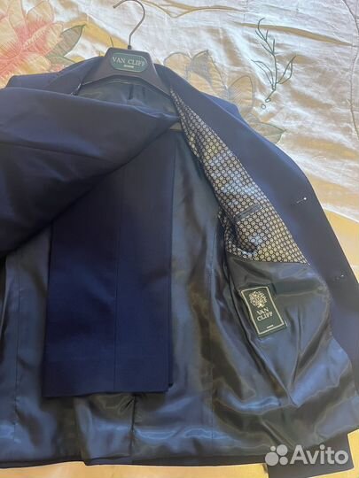 Школьный костюм для мальчика 134-140 синий