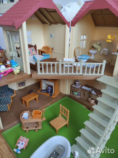 Sylvanian Families дом + мягкие игрушки