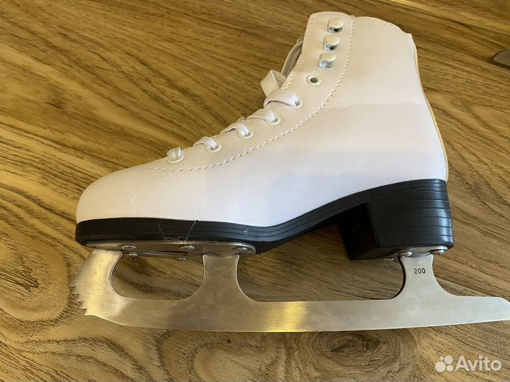 Коньки фигурные детские