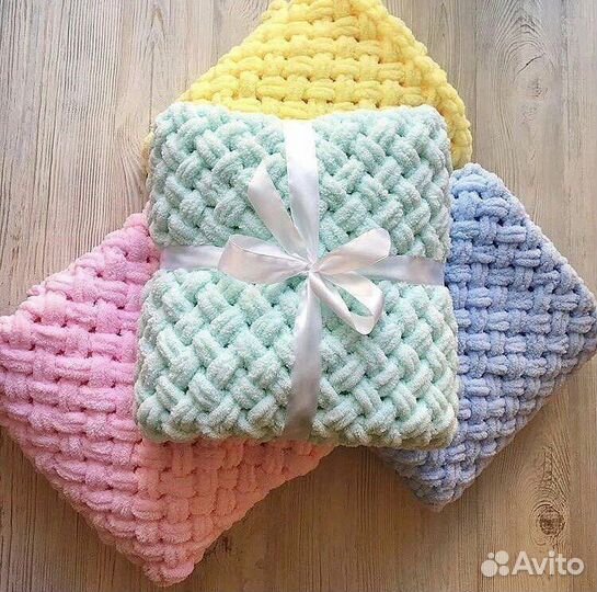 Детский плед вязаный из пряжи Ализе пуффи